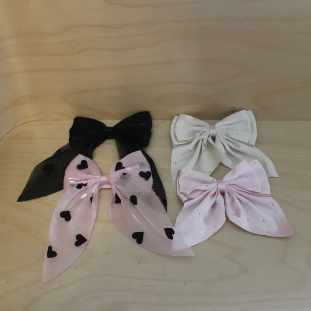 Lot of Little Girls Bows/Hair Accessories